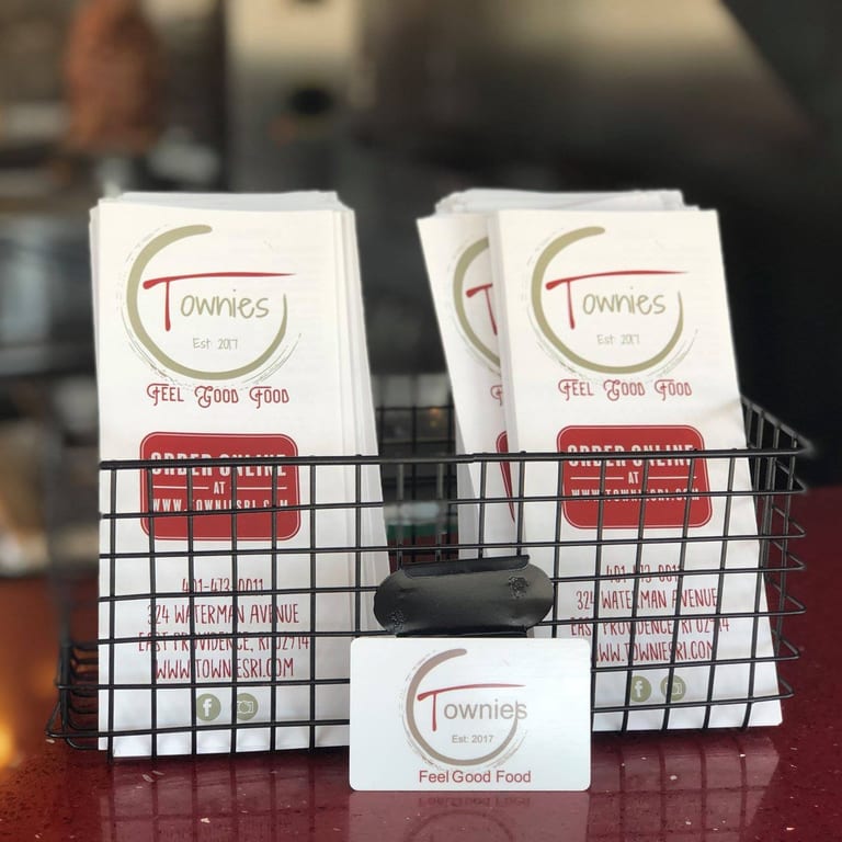 Convenient Dining: Dine-in, Takeout, or Delivery!